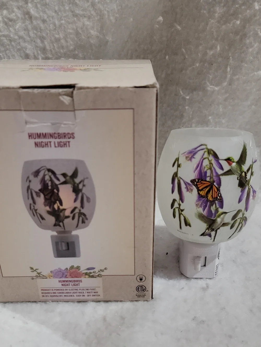Cracker Barrel White Glass Hummingbirds And Butterfly Plug In Night Light New
